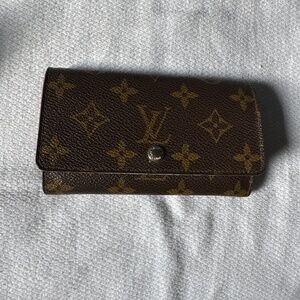 LV wallet w/code, original made in France